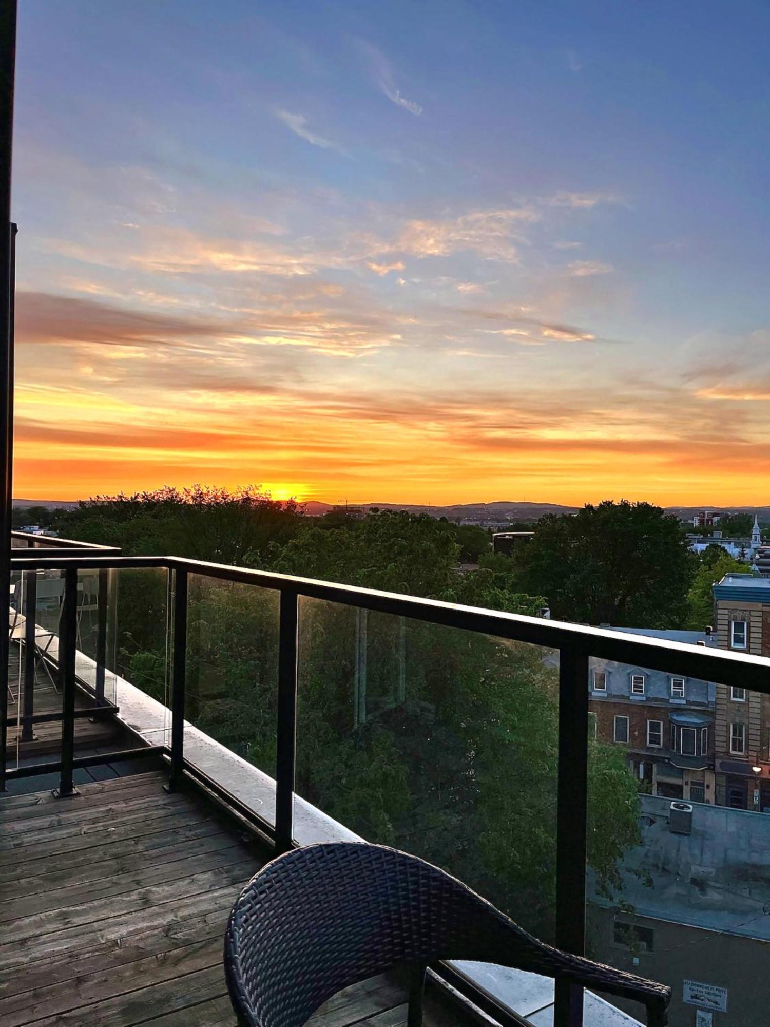 Апартаменты Penthouse With Free Indoor Parking Downtown Квебек Экстерьер фото